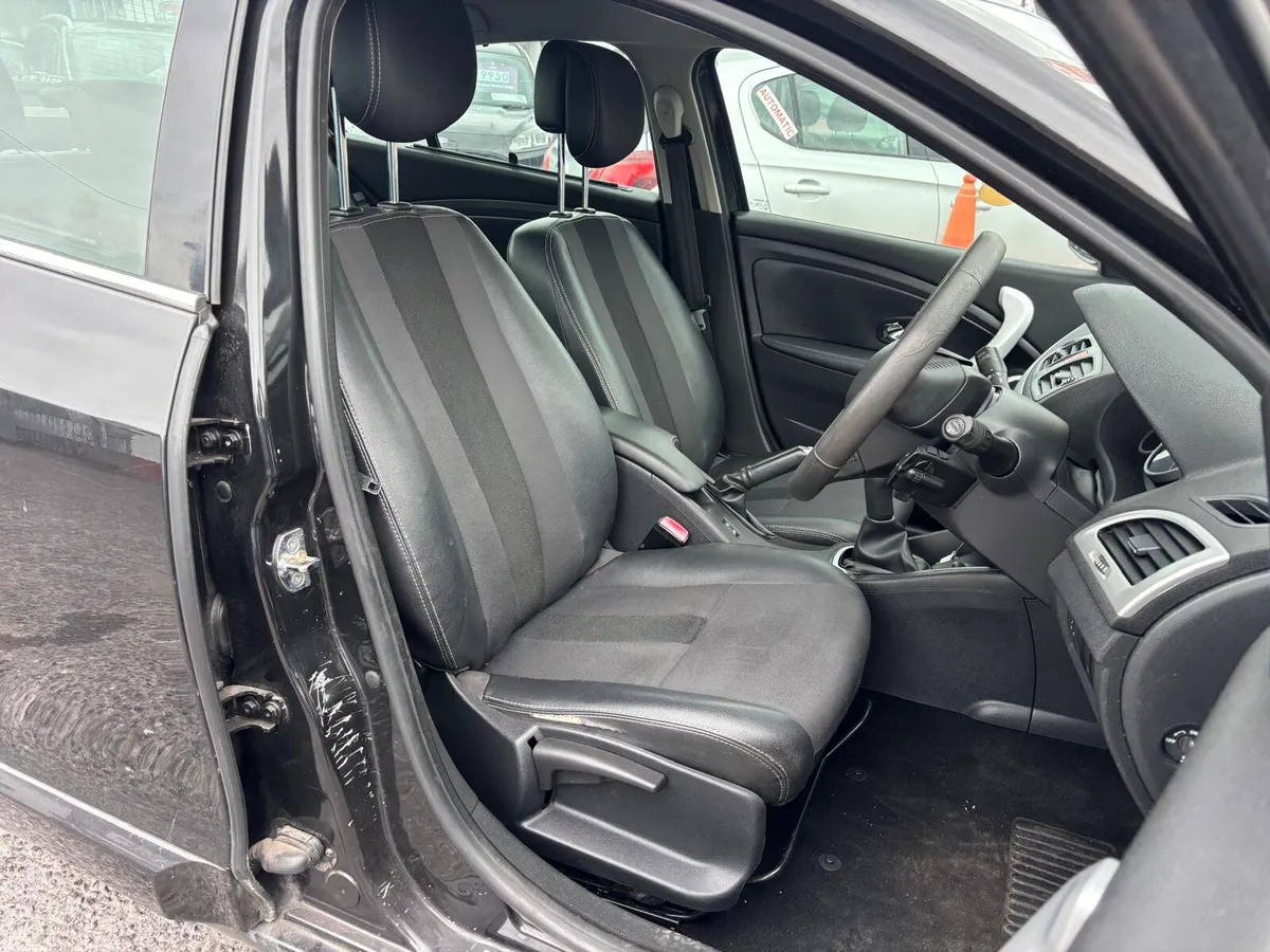 Renault Fluence Saloon, Diesel, 2012, Black