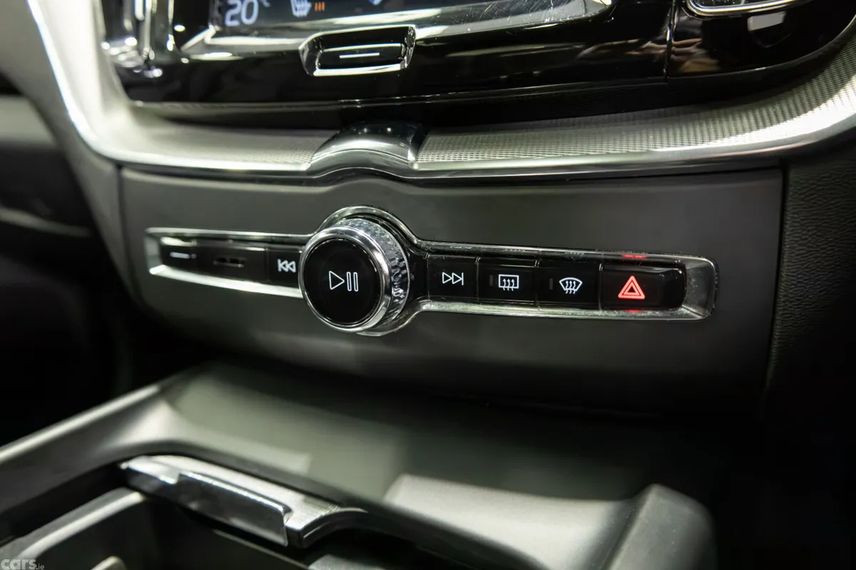 Volvo XC60 SUV, Diesel, 2020, Blue