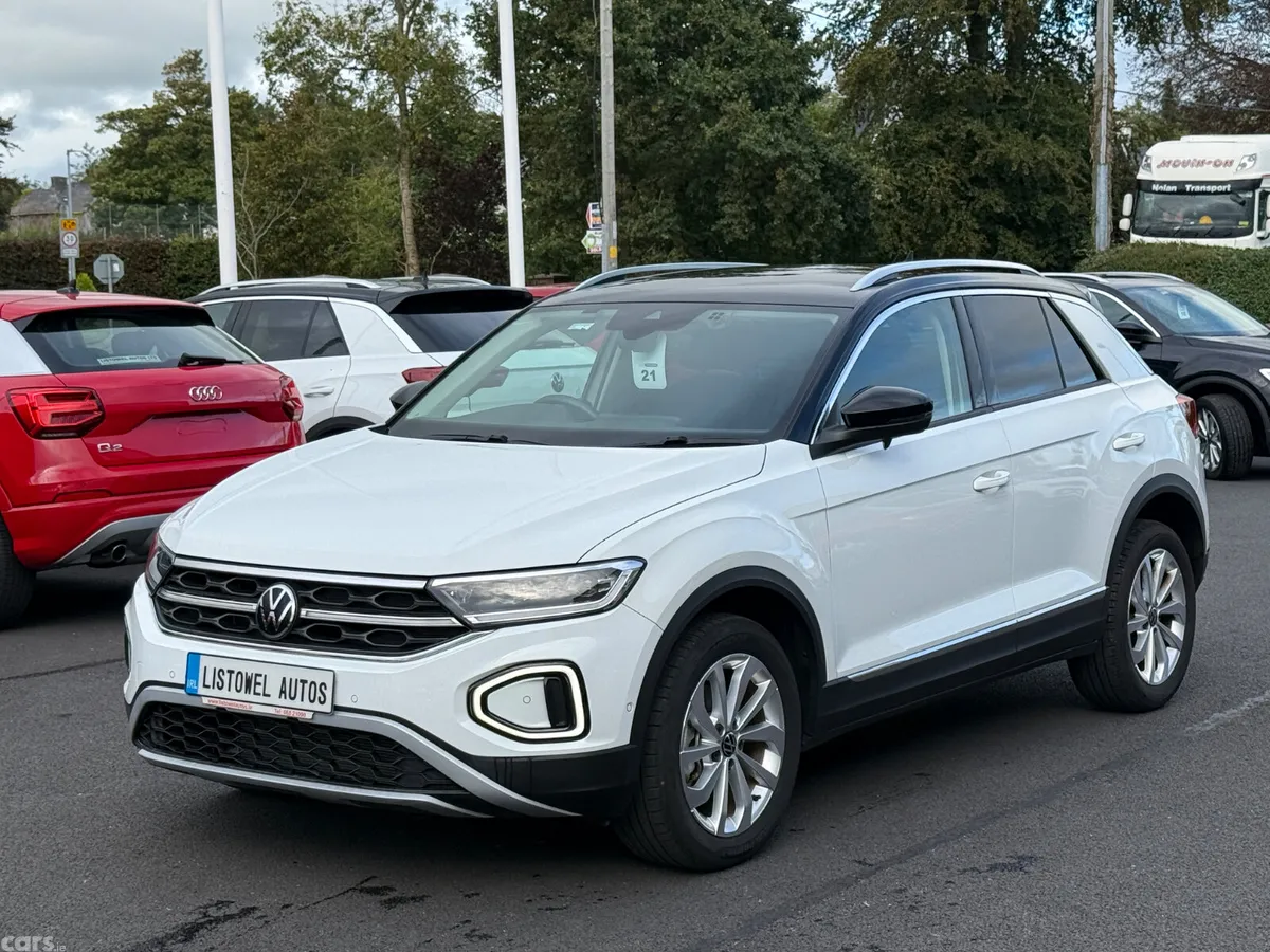 Volkswagen T-Roc SUV, Petrol, 2023, White