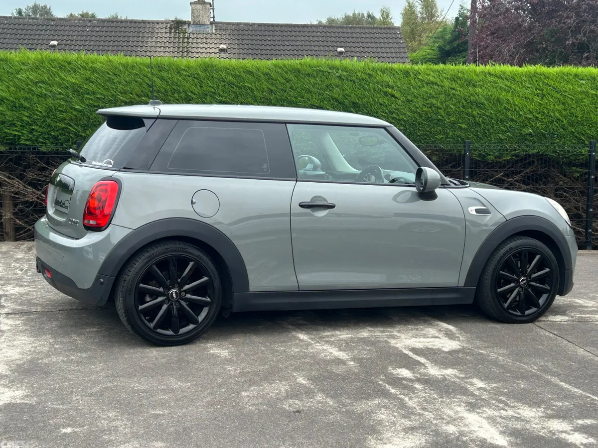 Mini Cooper Hatchback, Petrol, 2018, Grey