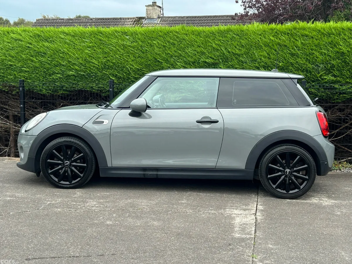 Mini Cooper Hatchback, Petrol, 2018, Grey