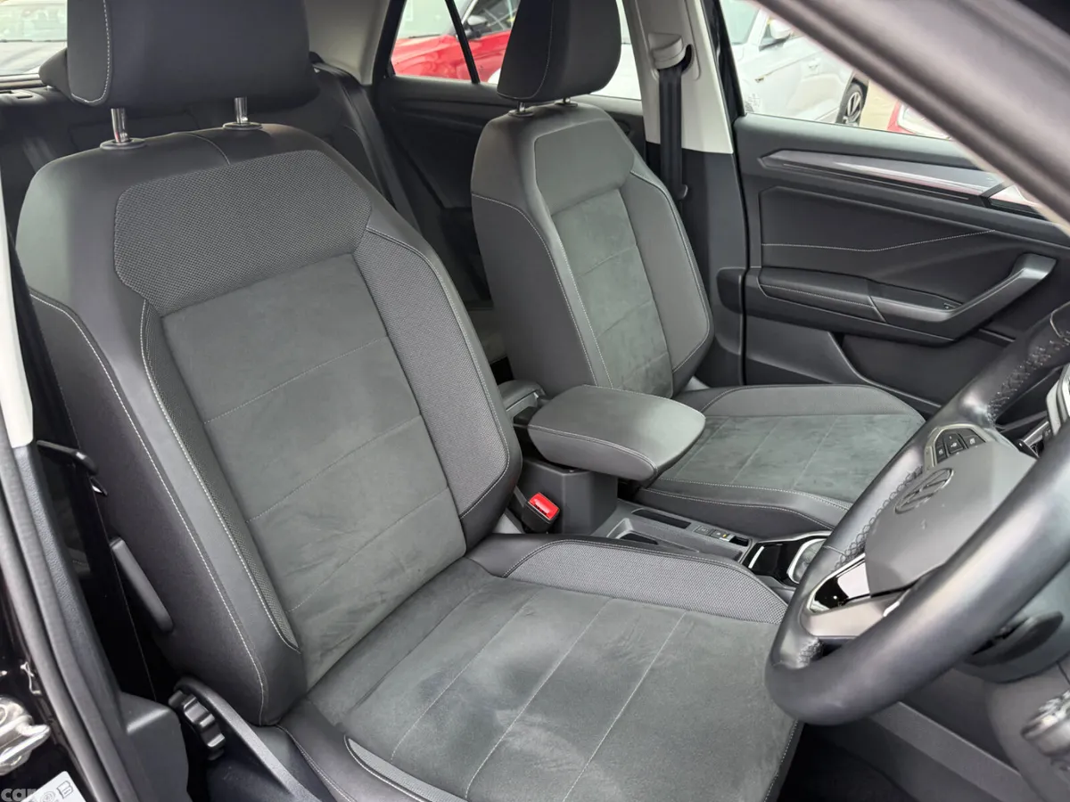 Volkswagen T-Roc SUV, Diesel, 2023, Black
