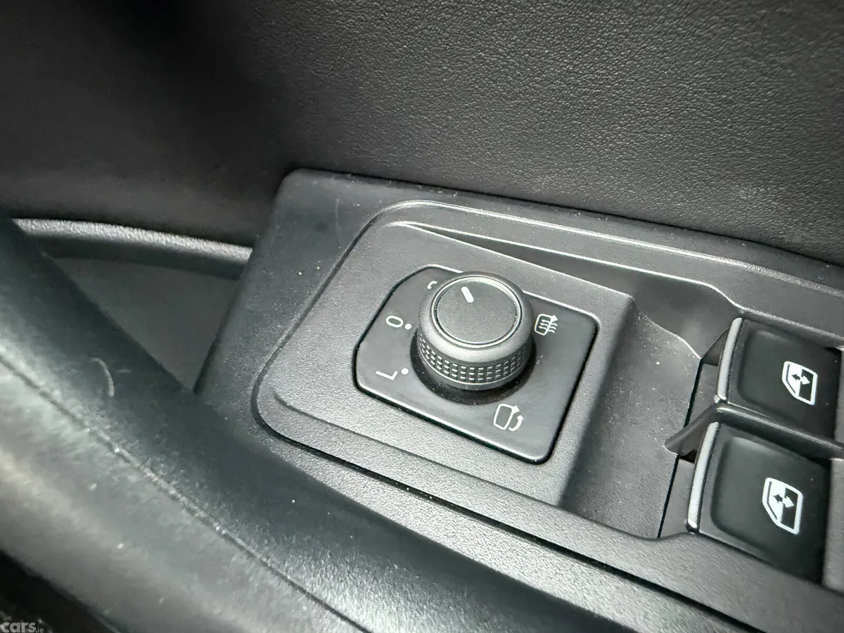 Volkswagen T-Roc SUV, Diesel, 2023, Black