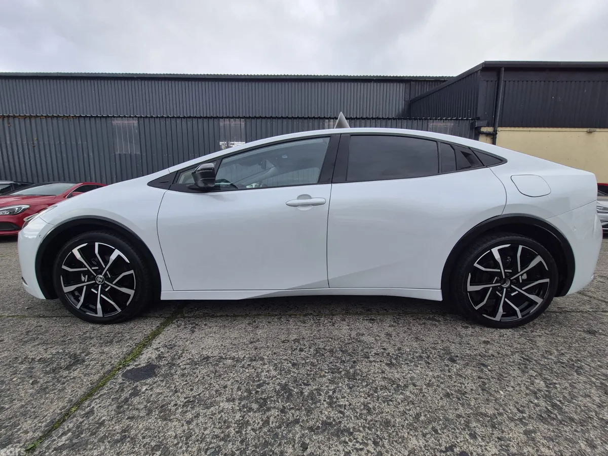 Toyota Prius Hatchback, Petrol Hybrid, 2024, White