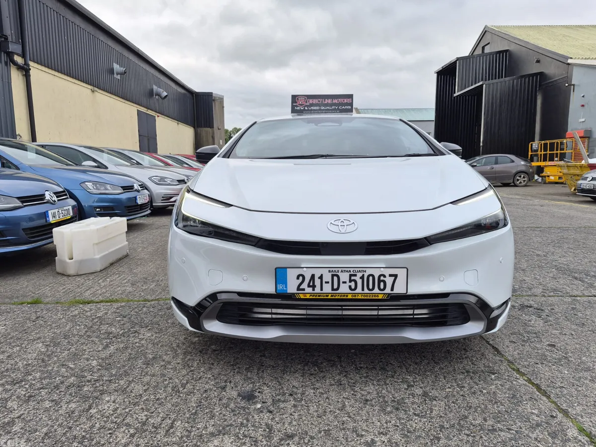 Toyota Prius Hatchback, Petrol Hybrid, 2024, White