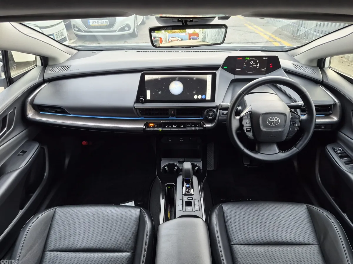 Toyota Prius Hatchback, Petrol Hybrid, 2024, White