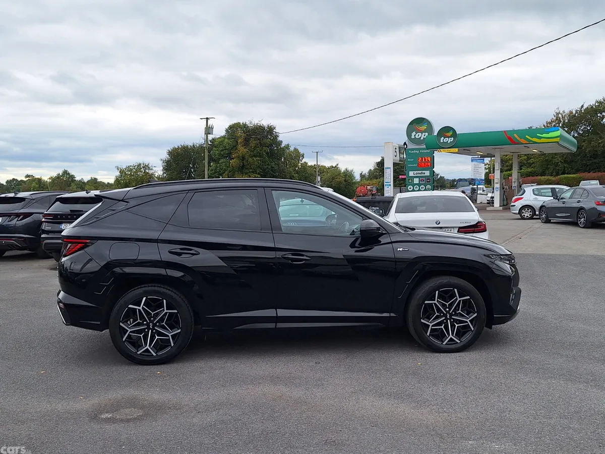 Hyundai Tucson SUV, Petrol Plug-in Hybrid, 2023, Black