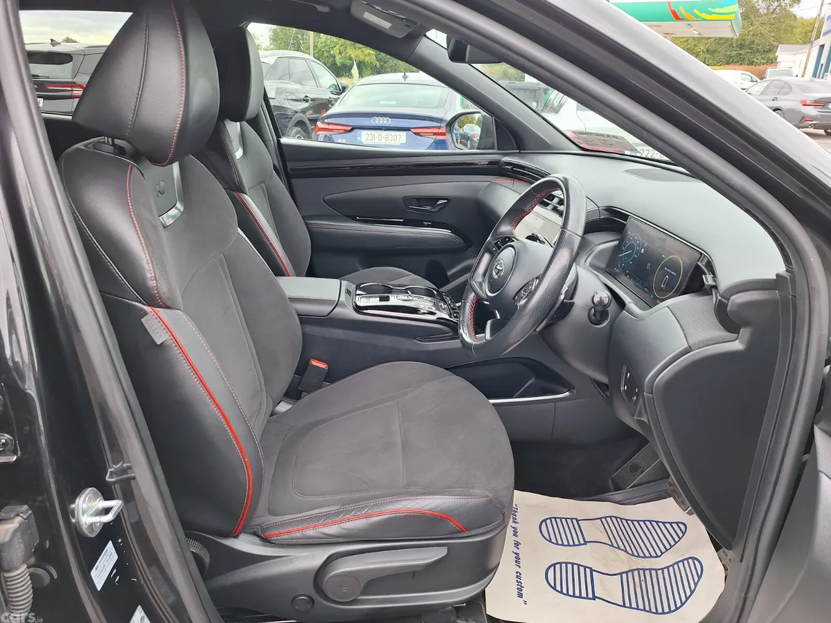 Hyundai Tucson SUV, Petrol Plug-in Hybrid, 2023, Black