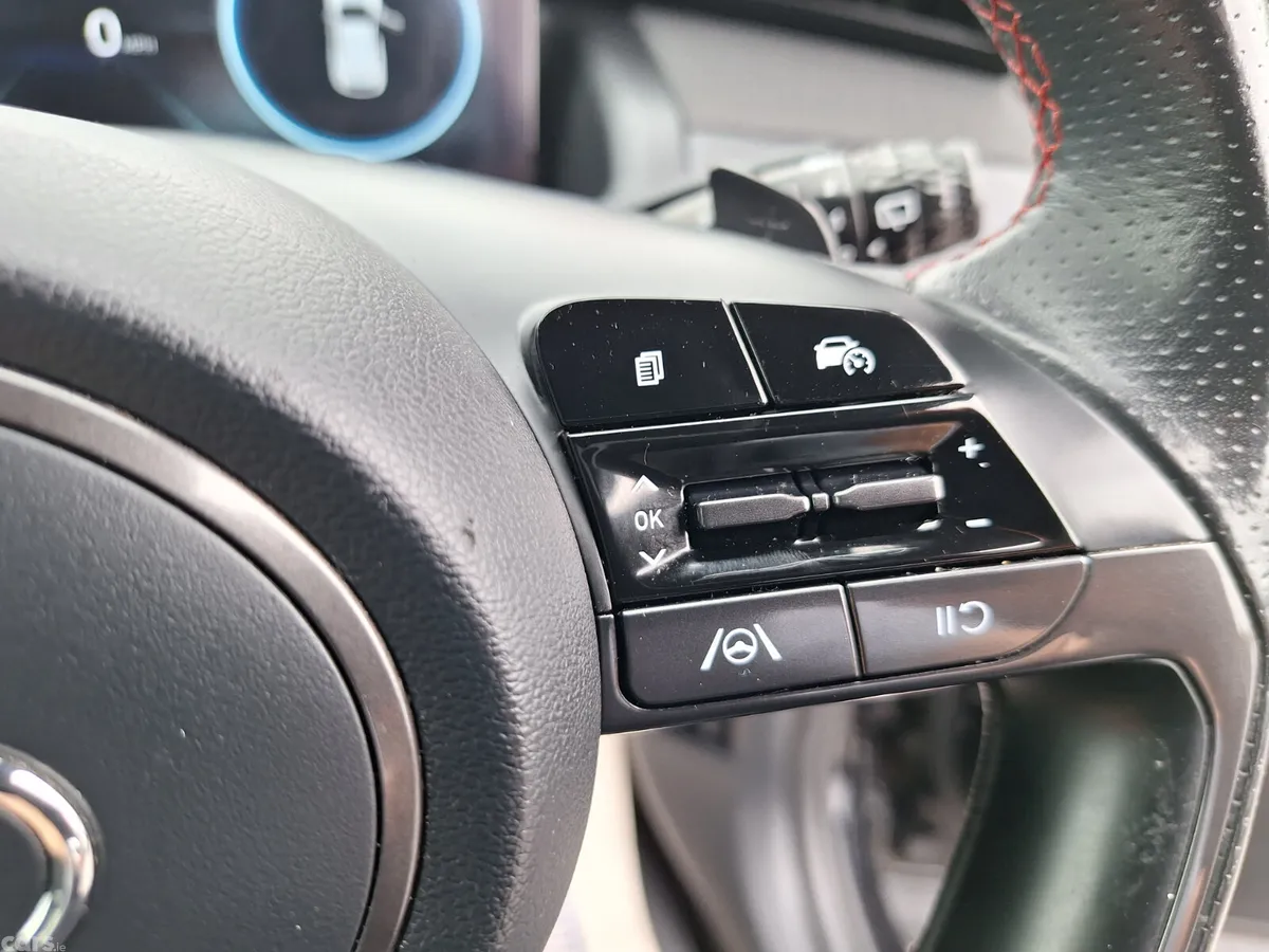 Hyundai Tucson SUV, Petrol Plug-in Hybrid, 2023, Black