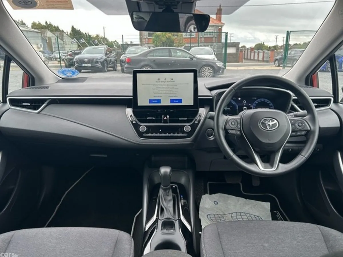 Toyota Corolla Saloon, Petrol Hybrid, 2025, Brown