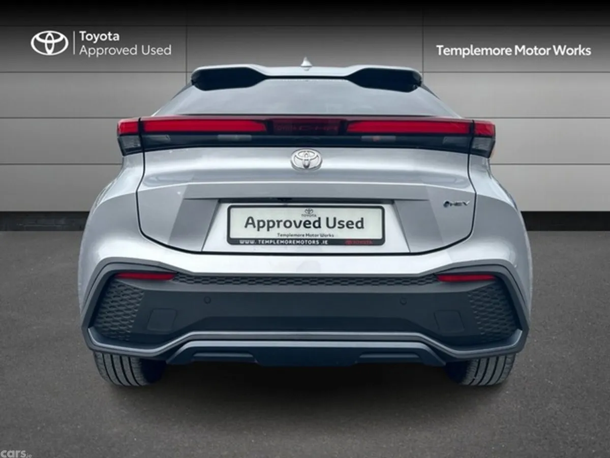 Toyota C-HR SUV, Petrol Hybrid, 2023, Silver