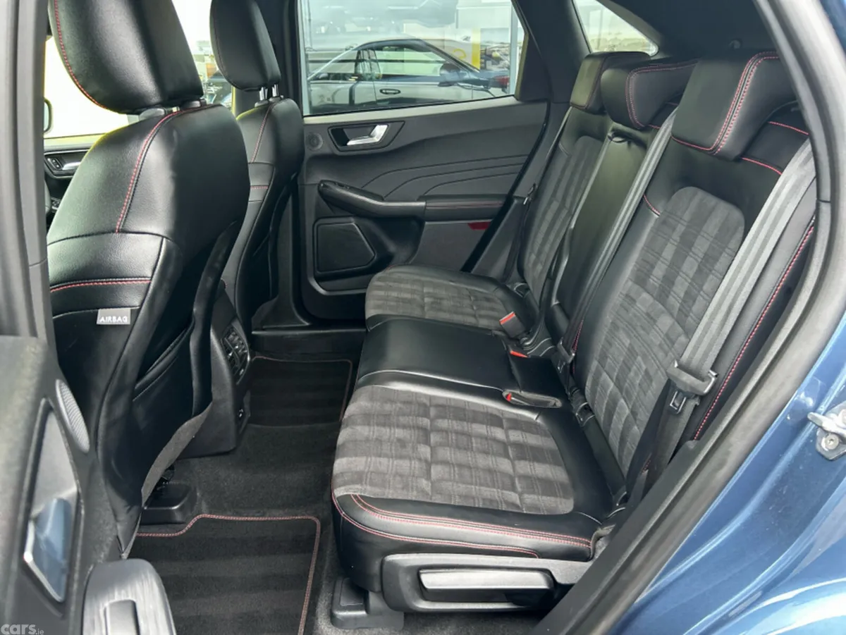 Ford Kuga MPV, Diesel, 2023, Blue