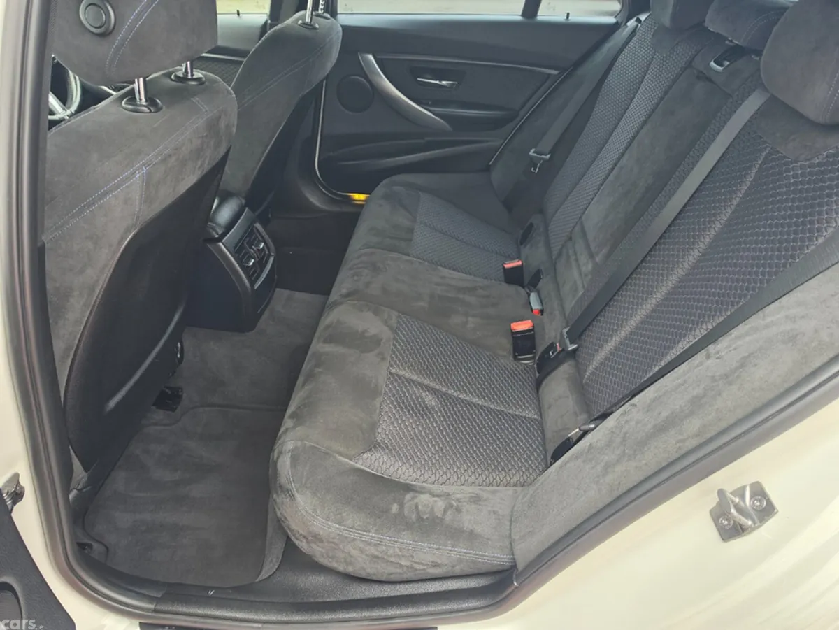 BMW 3-Series Saloon, Diesel, 2013, White