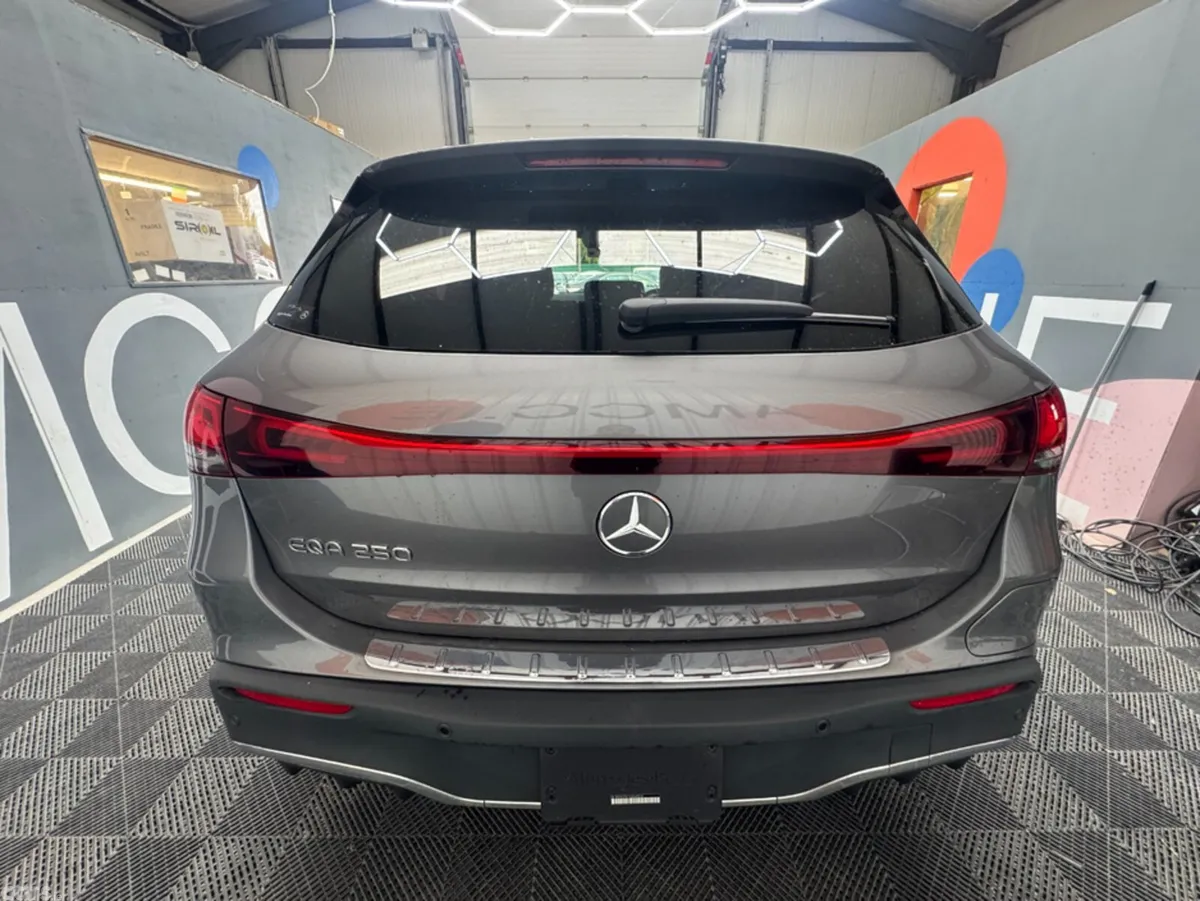 Mercedes-Benz EQA SUV, Electric, 2023, Grey