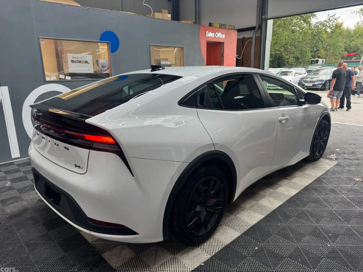 Toyota Prius Saloon, Unknown, 2026, White