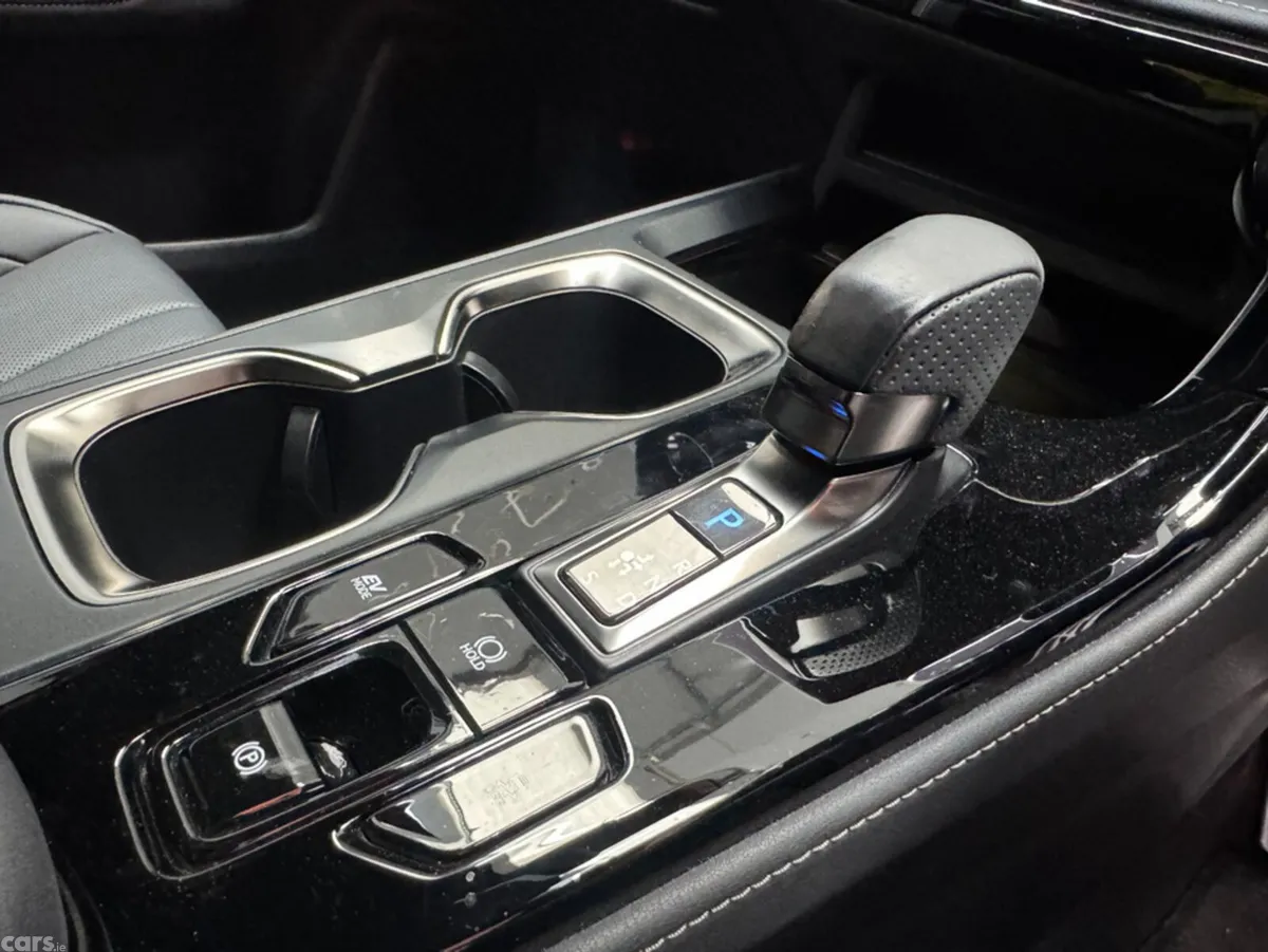 Lexus NX SUV, Petrol Hybrid, 2023, White