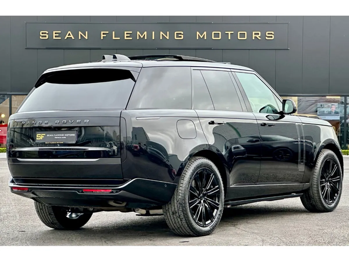 Land Rover Range Rover Estate, Petrol Hybrid, 2026, Black