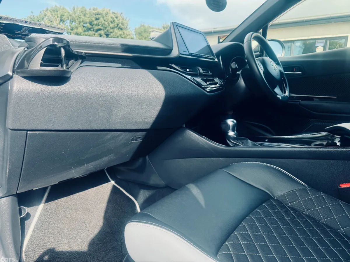 Toyota C-HR Hatchback, Petrol Hybrid, 2019, Black
