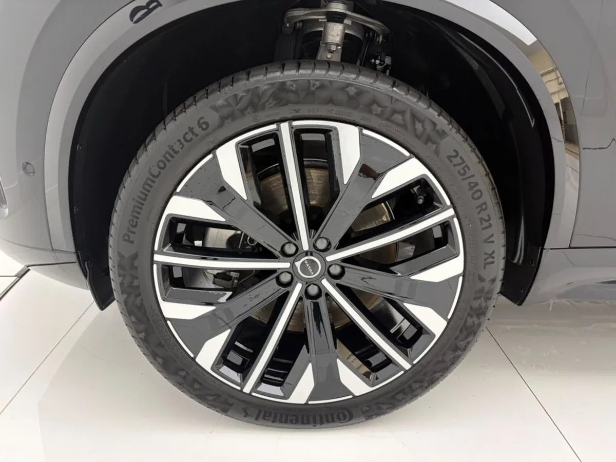 Volvo XC90 Estate, Petrol Plug-in Hybrid, 2026, Black