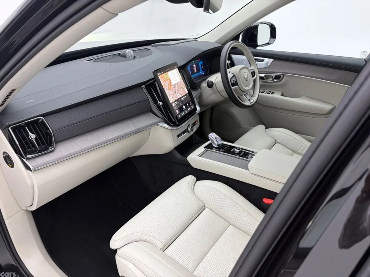 Volvo XC90 Estate, Petrol Plug-in Hybrid, 2026, Black