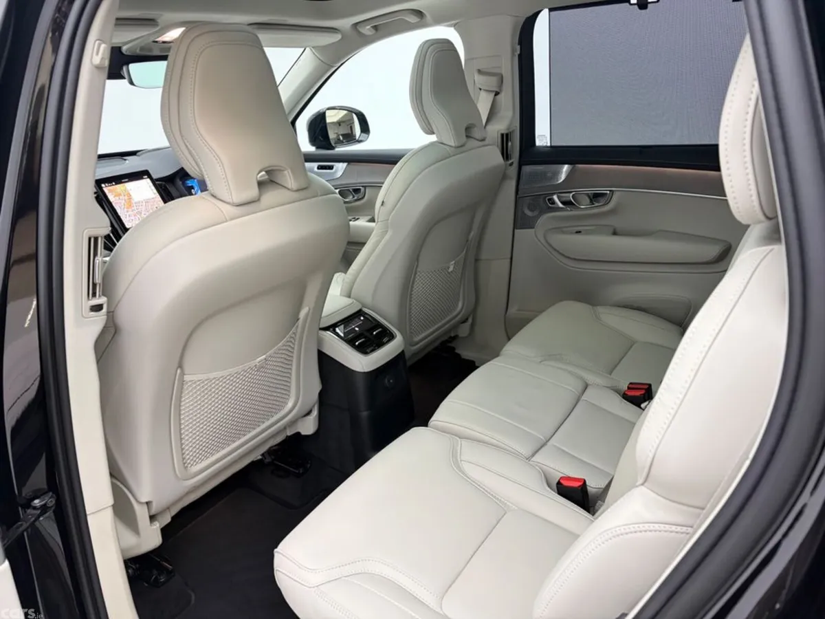 Volvo XC90 Estate, Petrol Plug-in Hybrid, 2026, Black