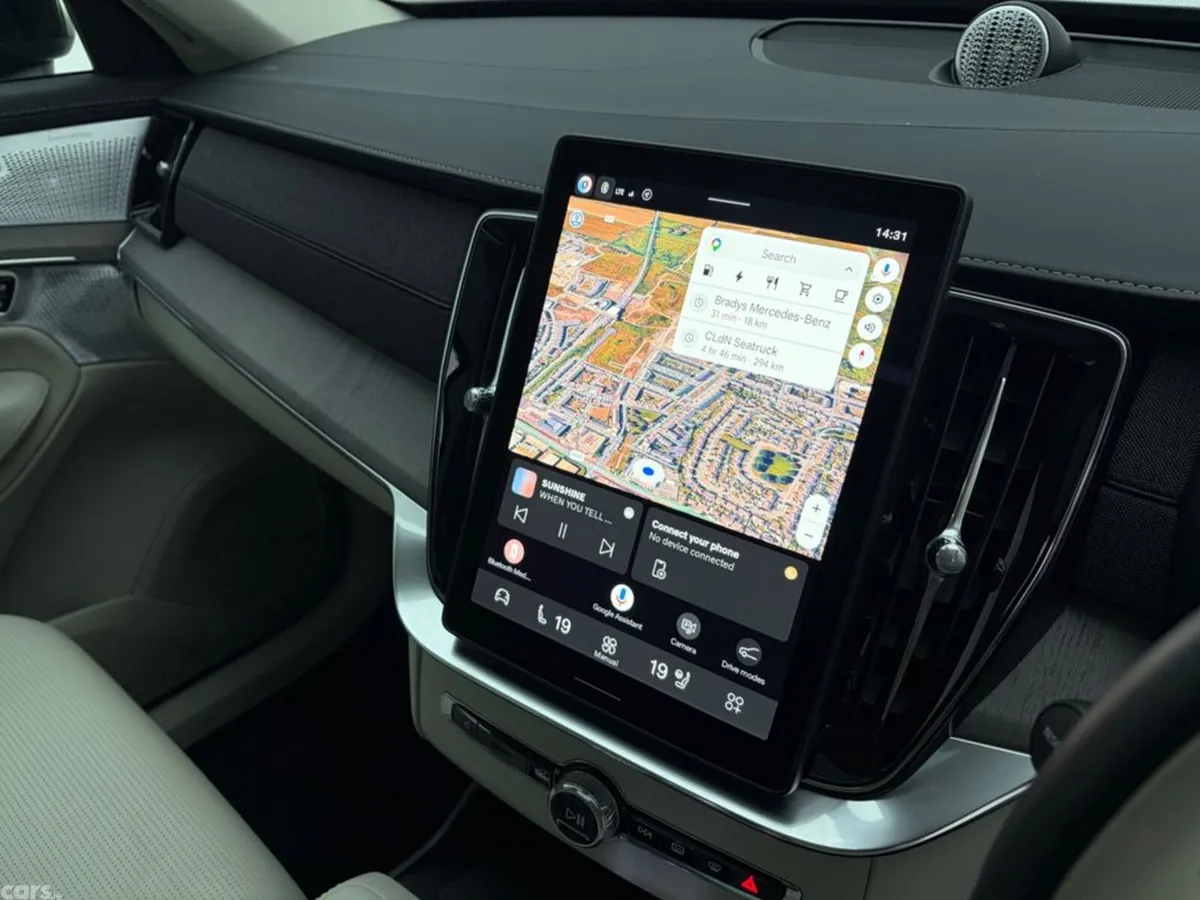 Volvo XC90 Estate, Petrol Plug-in Hybrid, 2026, Black