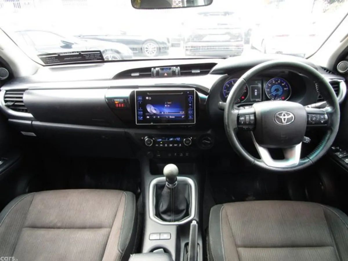 Toyota Hilux Pick Up, Diesel, 2017, Black