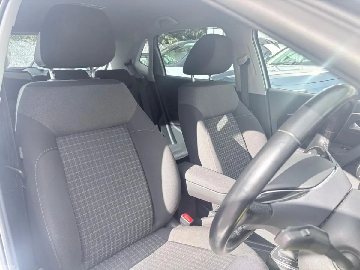 Volkswagen Polo Hatchback, Petrol, 2017, Silver