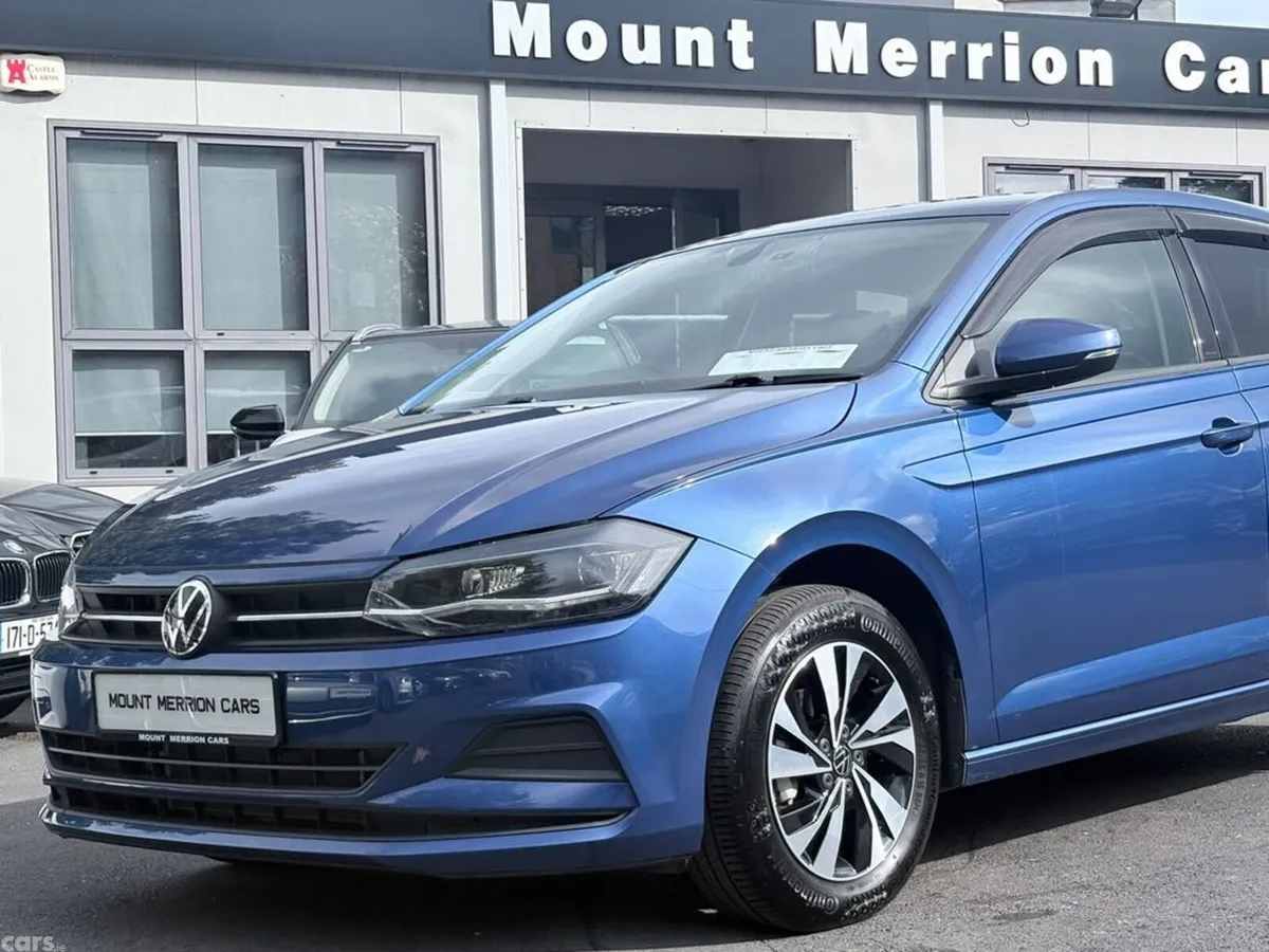 Volkswagen Polo Hatchback, Petrol, 2021, Blue