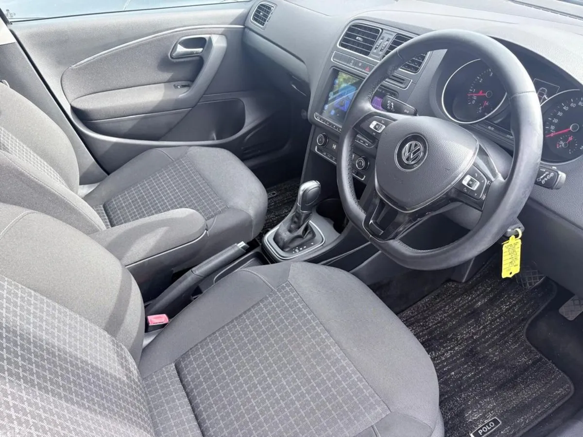 Volkswagen Polo Hatchback, Petrol, 2017, Blue