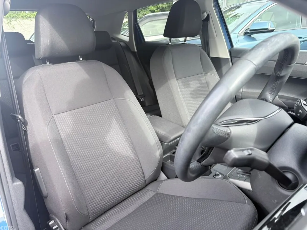 Volkswagen Polo Hatchback, Petrol, 2021, Blue