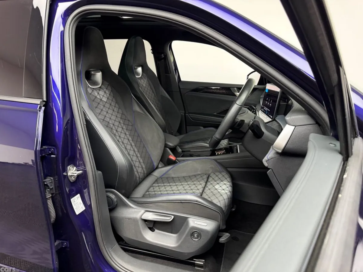 Volkswagen Tayron SUV, Diesel, 2025, Blue