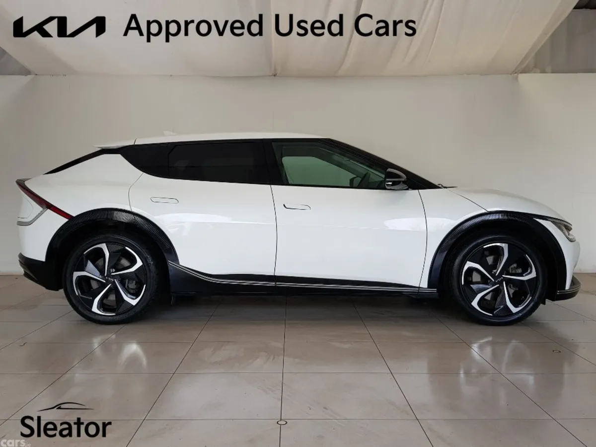 Kia EV6 MPV, Electric, 2024, White
