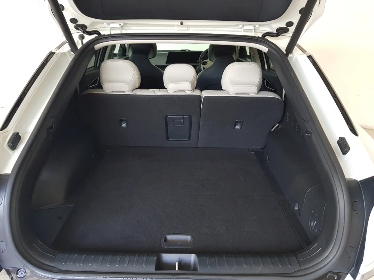 Kia EV6 MPV, Electric, 2024, White