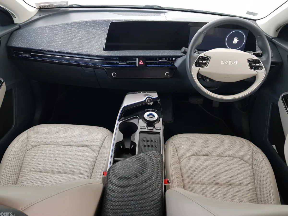 Kia EV6 MPV, Electric, 2024, White