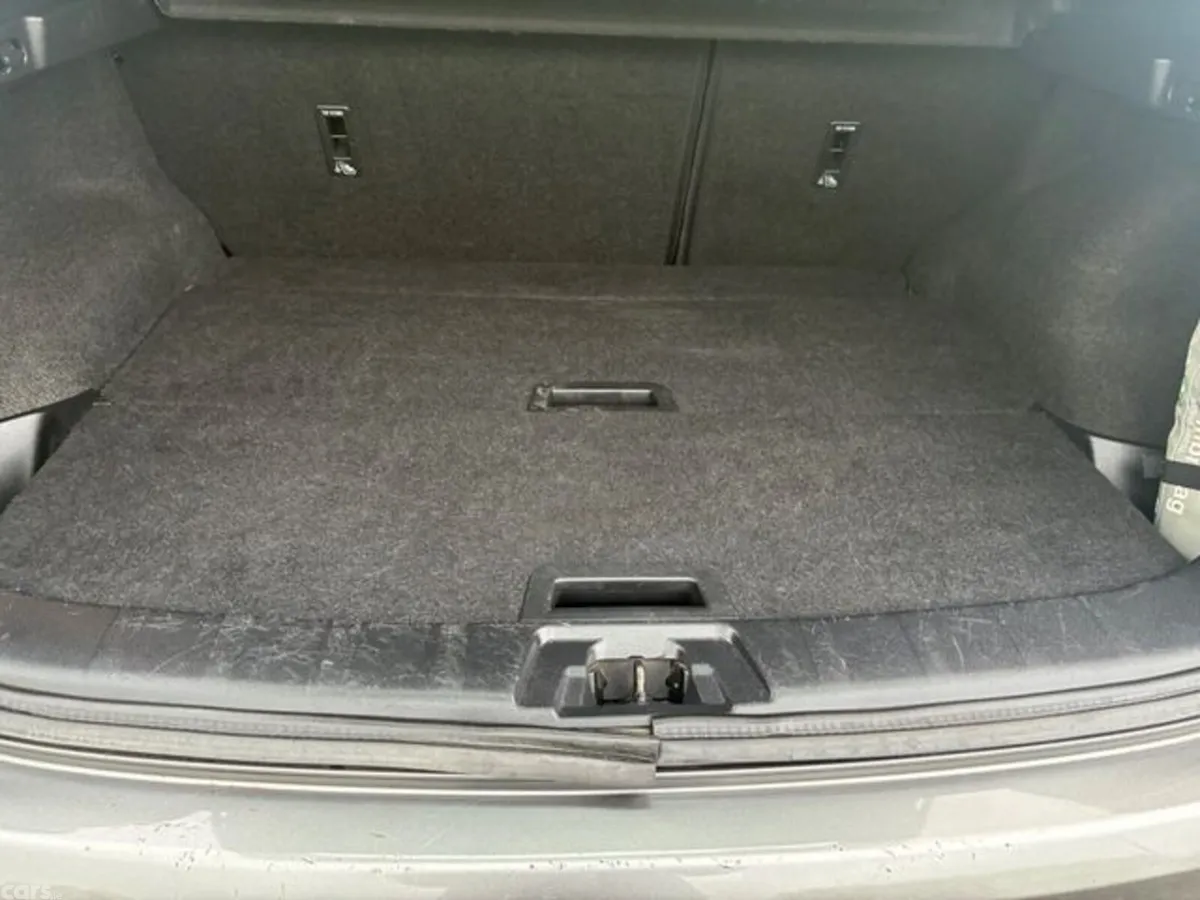 Nissan Qashqai SUV, Diesel, 2015, Grey