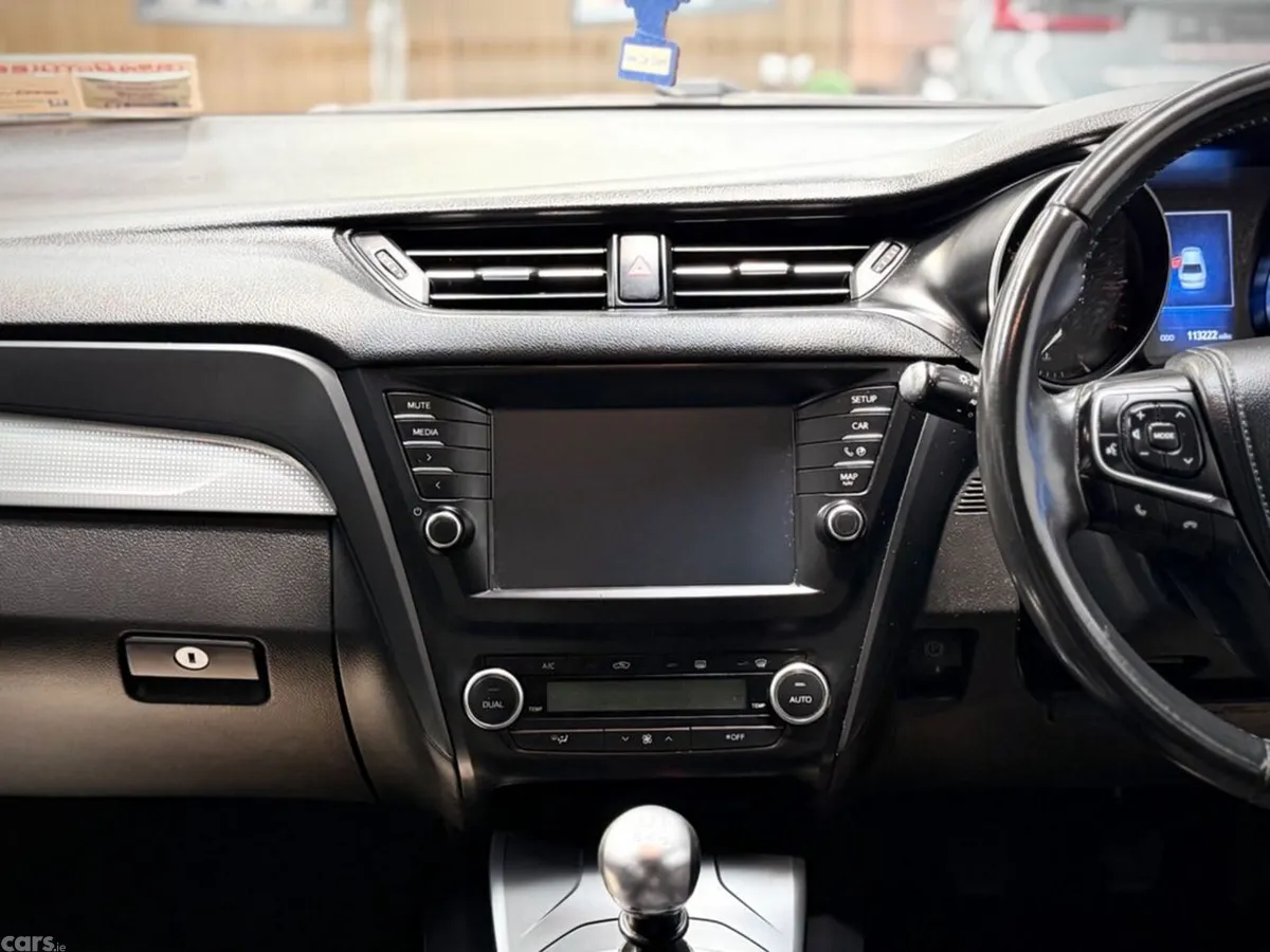 Toyota Avensis Saloon, Diesel, 2018, Blue