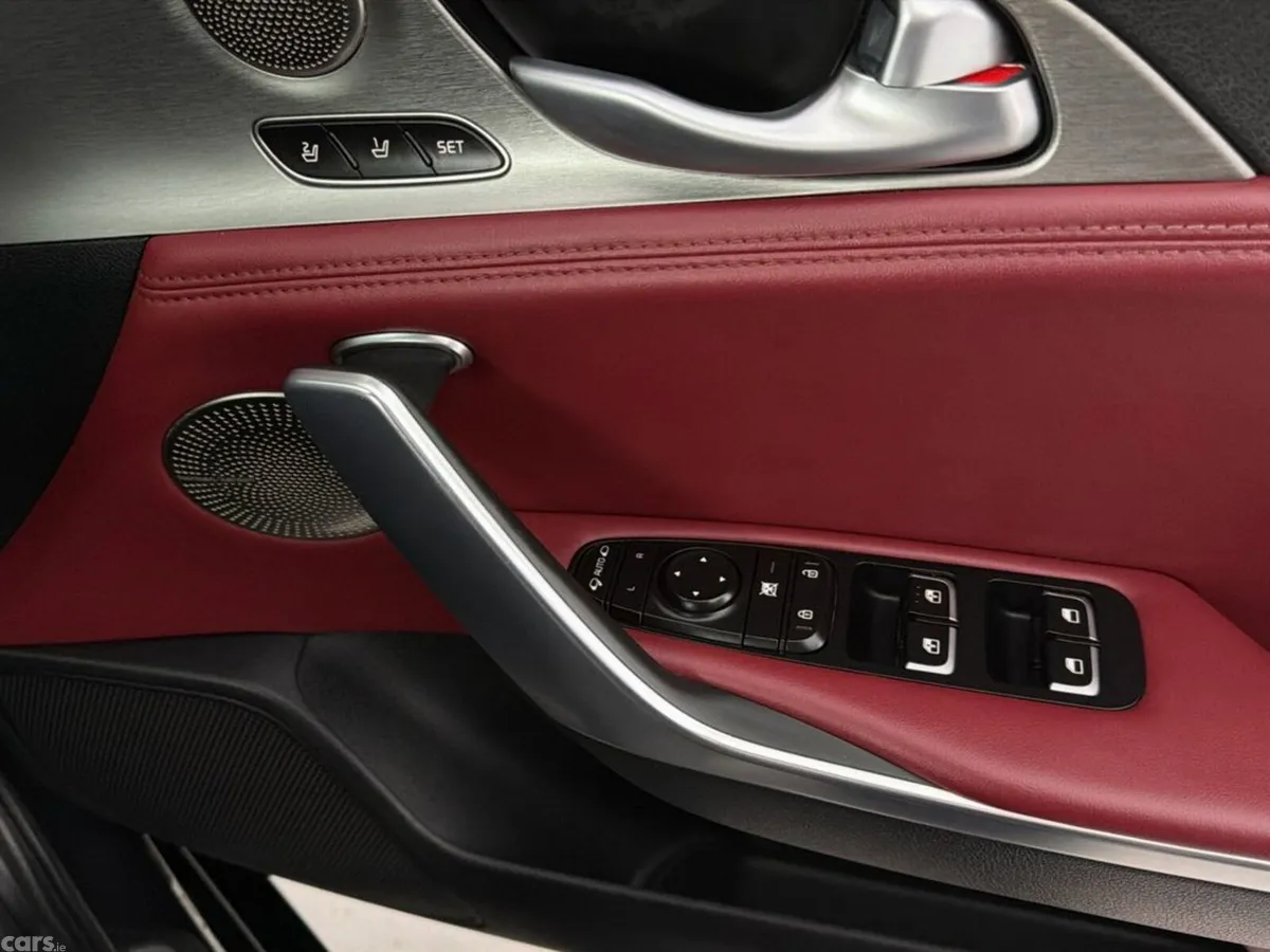 Kia Stinger Saloon, Diesel, 2019, Grey