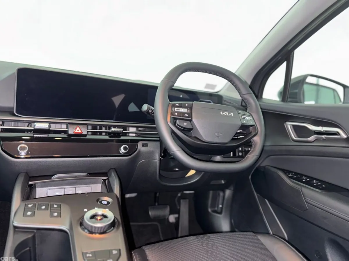 Kia Sportage MPV, Petrol Hybrid, 2026, Grey