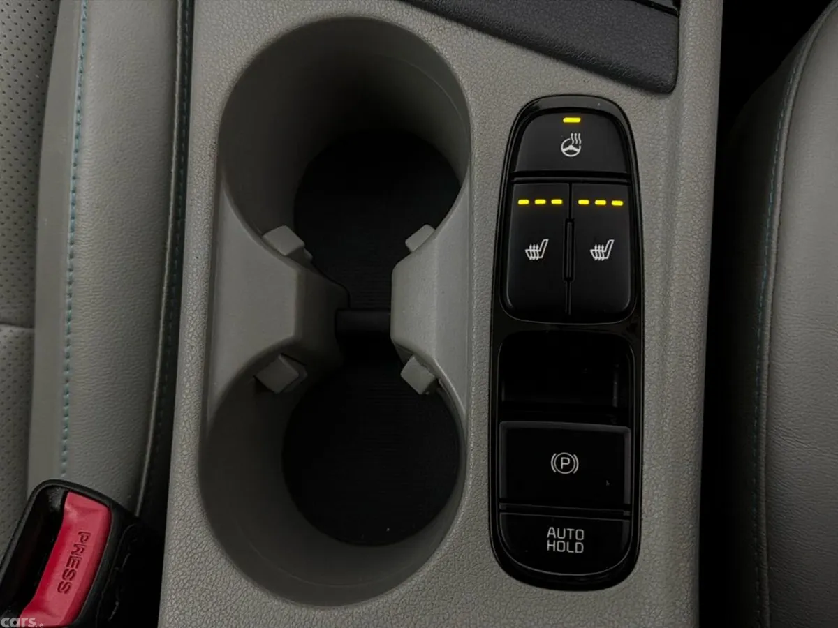 Kia Niro Hatchback, Petrol Plug-in Hybrid, 2021, Grey