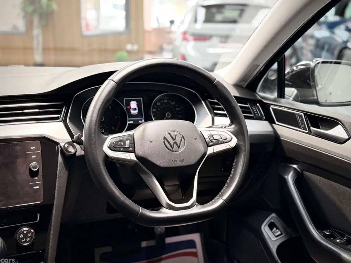 Volkswagen Passat Saloon, Diesel, 2022, Black