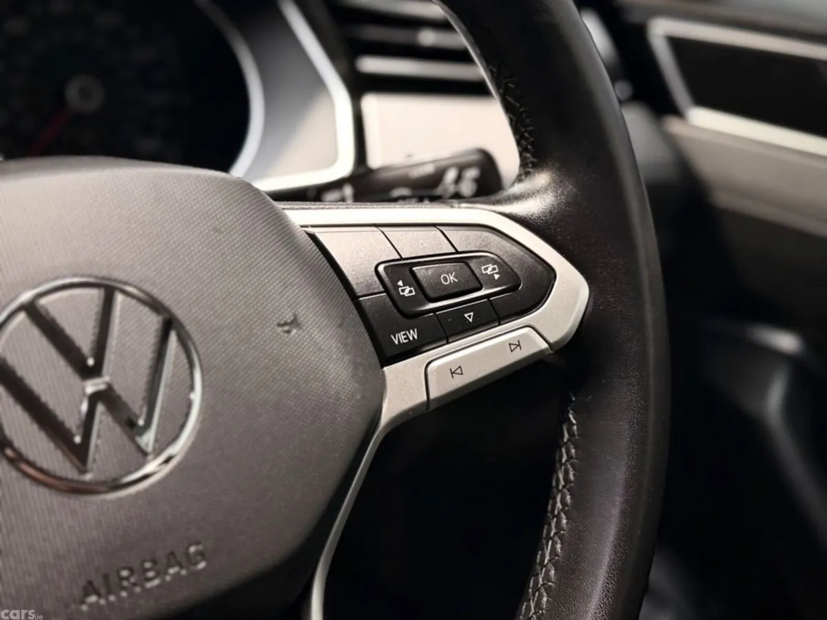 Volkswagen Passat Saloon, Diesel, 2022, Black