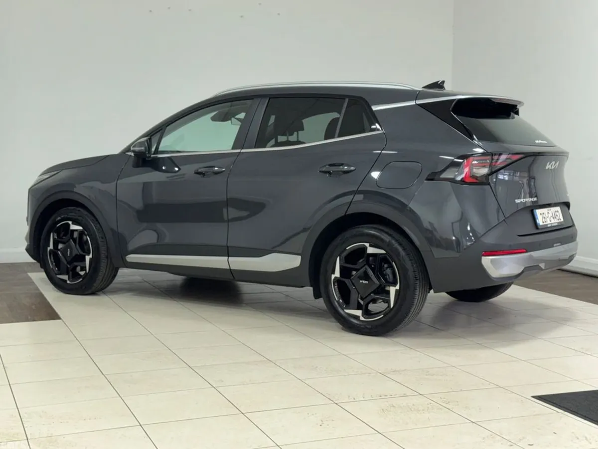 Kia Sportage MPV, Petrol Hybrid, 2026, Grey
