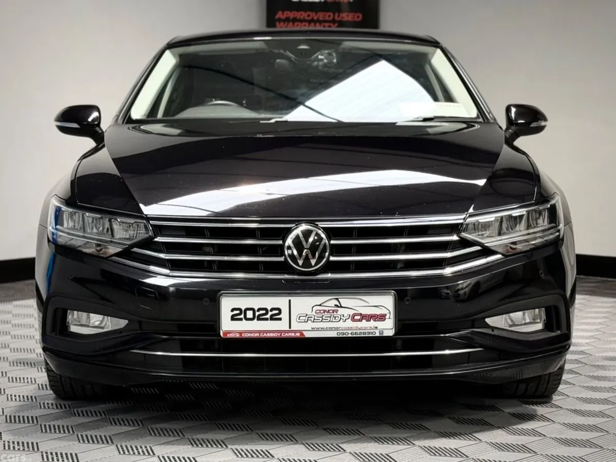 Volkswagen Passat Saloon, Diesel, 2022, Black