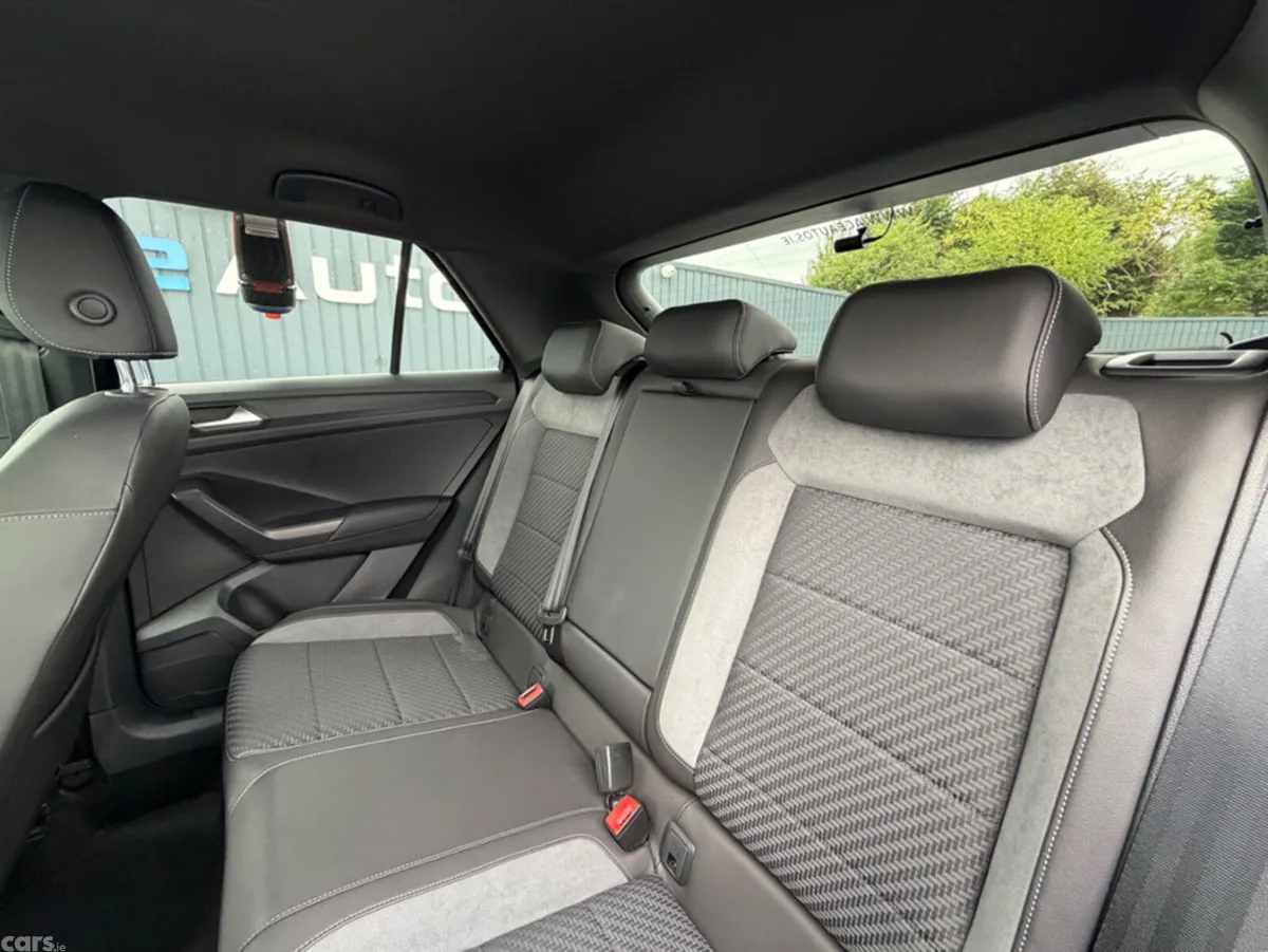 Volkswagen T-Roc SUV, Diesel, 2021, Black