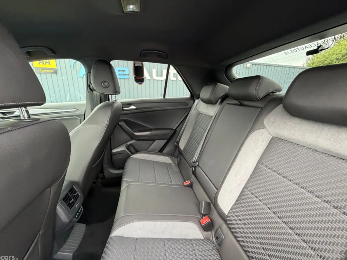 Volkswagen T-Roc SUV, Diesel, 2021, Black