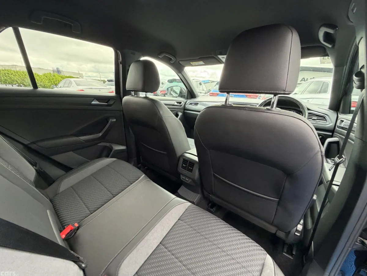 Volkswagen T-Roc SUV, Diesel, 2021, Black