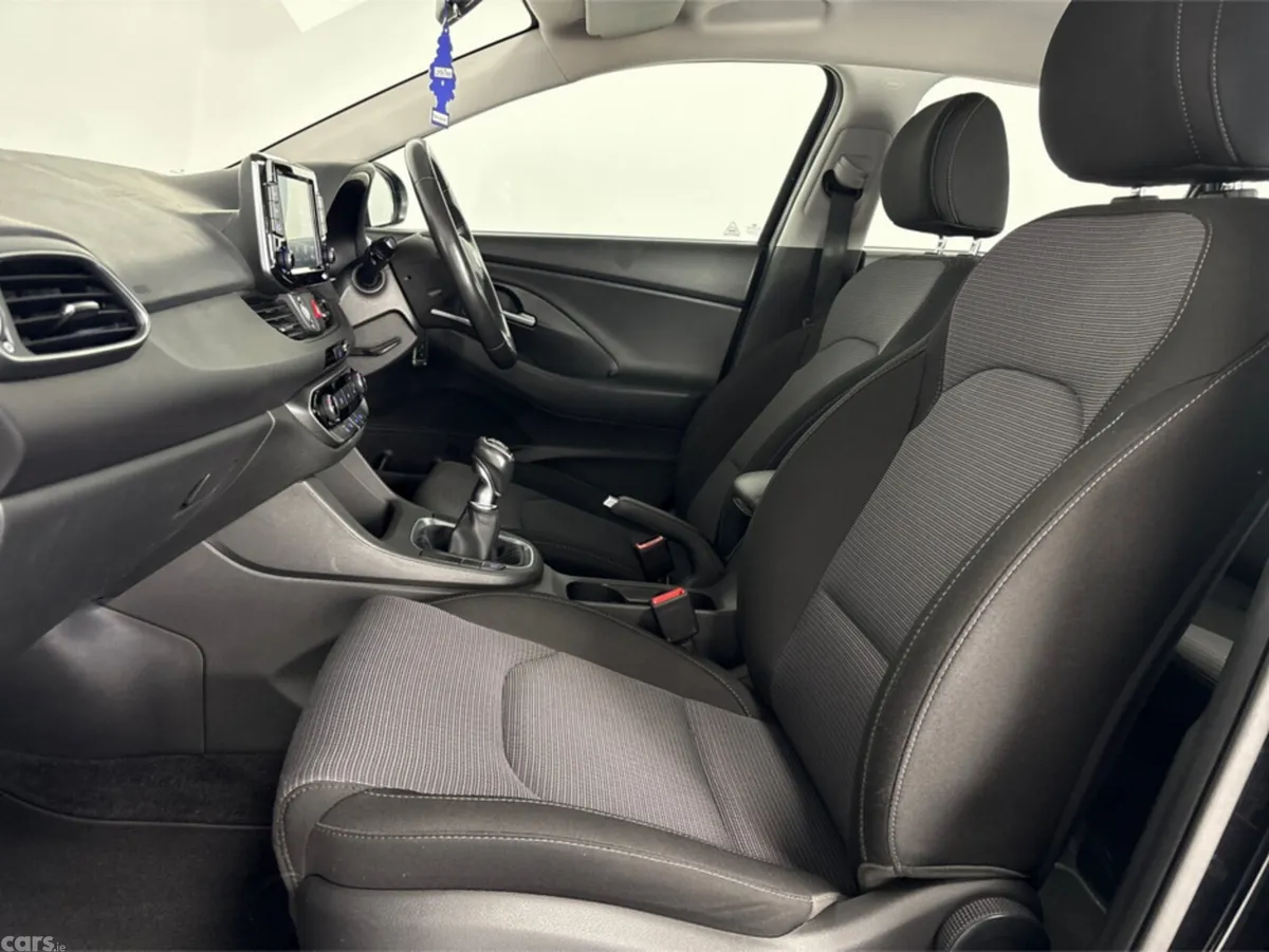 Hyundai i30 Hatchback, Petrol, 2020, Black