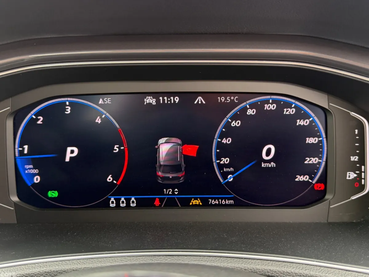 Volkswagen T-Roc SUV, Diesel, 2021, Black