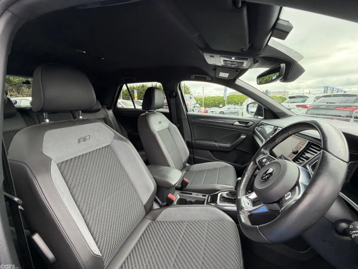 Volkswagen T-Roc SUV, Diesel, 2021, Black